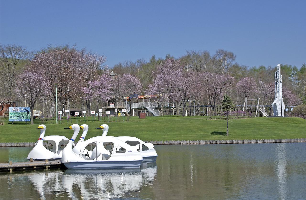 Green Park Tsurui Екстериор снимка