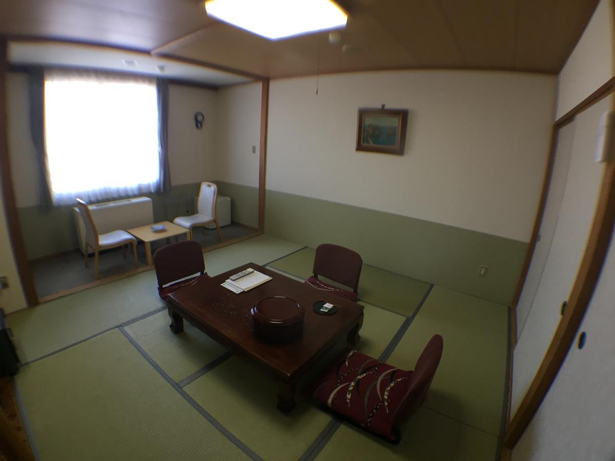 Green Park Tsurui Екстериор снимка